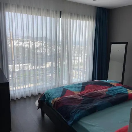 Bodrumda Deniz Ve Doga Manzarali Full Esyali Lueks בודרום