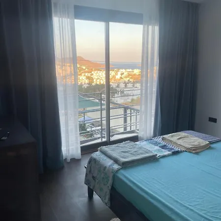 Bodrumda Deniz Ve Doga Manzarali Full Esyali Lueks *