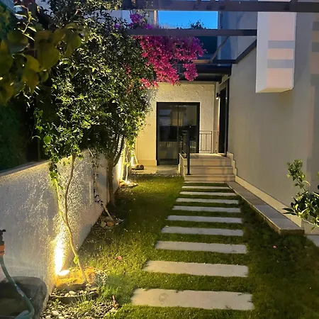 וילה Bodrumda Deniz Ve Doga Manzarali Full Esyali Lueks בודרום